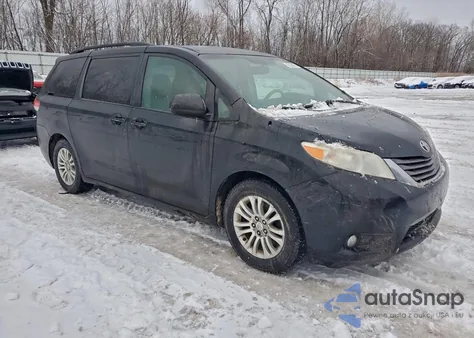 2011 Toyota Sienna Xle z USA, uszkodzony, nr VIN 5TDYK3DC4BS012915